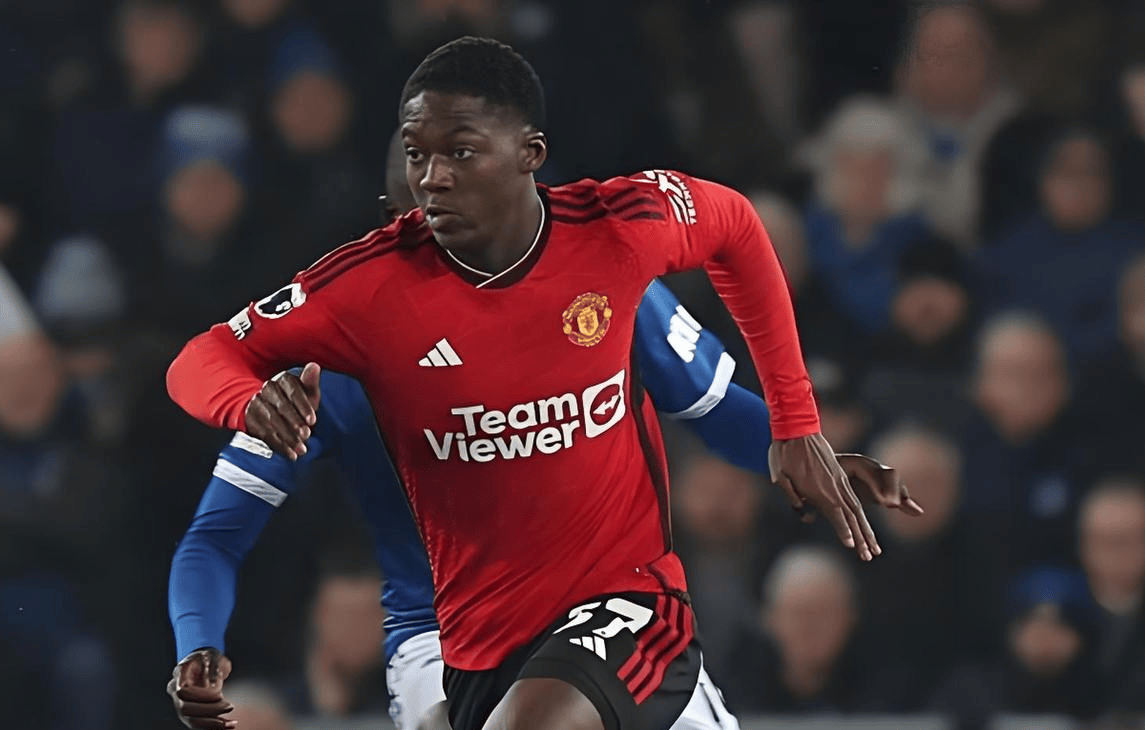 曼联国际比赛日战术微调，志在法国杯名次提升，更衣室稳定，资深球员宣示担当的简单介绍